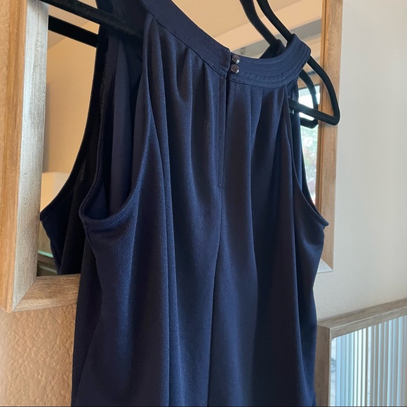 2 for $30 ESSENTIALS BY MILANO Cutout Sleeveless Blouse - Picture 7 of 10